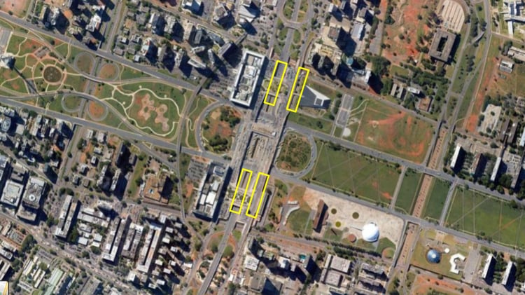 An aerial of the bus terminal and the four 13,000 sqm unused areas at each corner of the complex (in yellow outlines). (Map courtesy of Google maps)