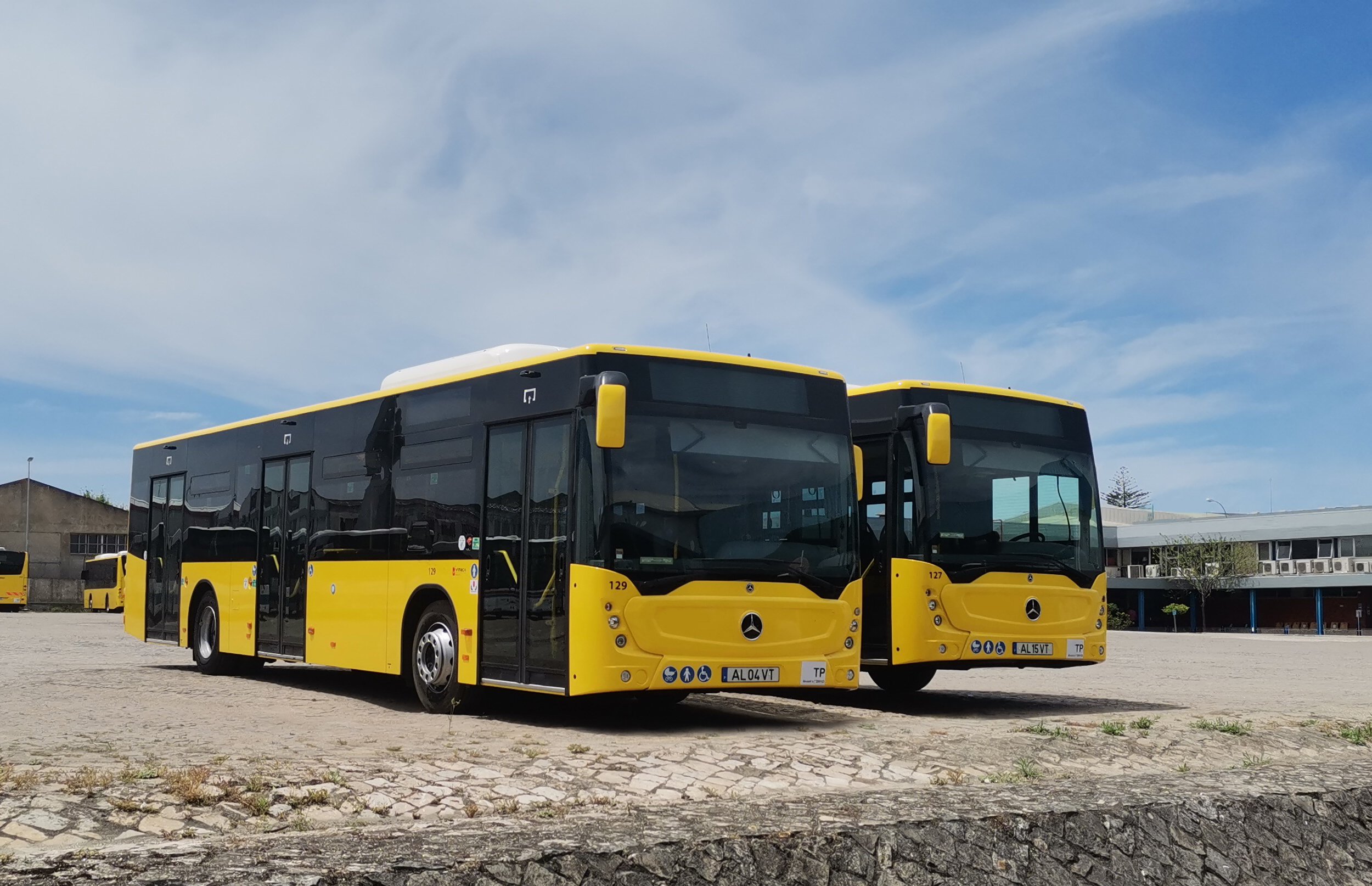Created through the merging of two large public transportation companies in Lisbon, Viação Alvorada operates a fleet of 450 vehicles across the Amadora, Cacém, Carnaxide, Oeiras and Sintra regions of Portu